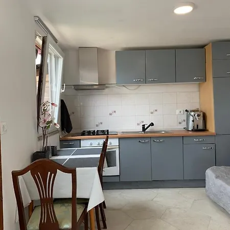 App Apartment Petrovija